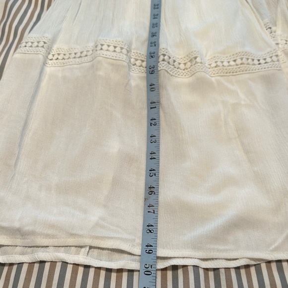 Torrid Cream Duster - Picture 10 of 11